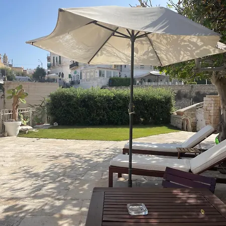 Lamanna Summer House 3*